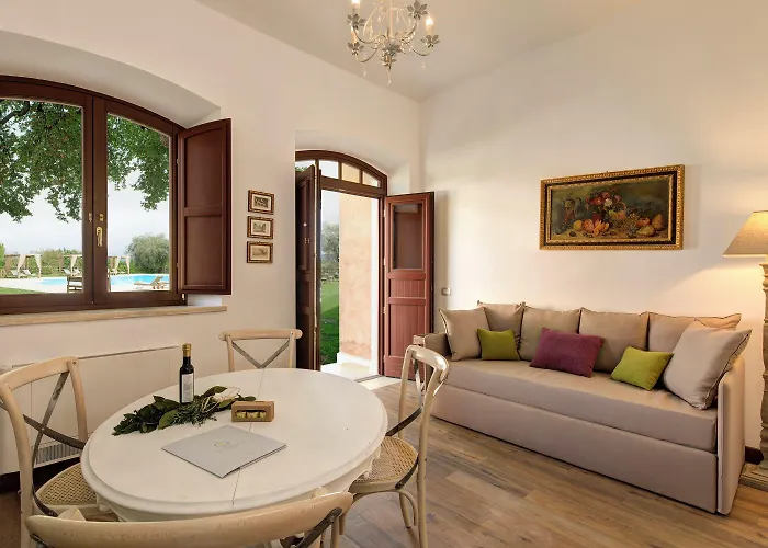 Borgo Pallavicini Mori * Roma